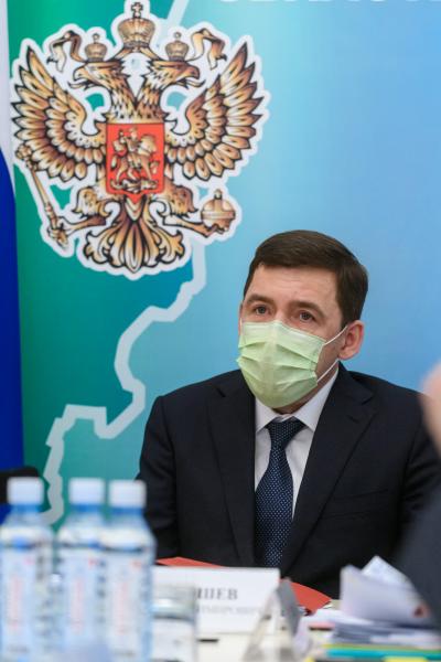 Свердловская область выполнила план по развертыванию коек и завершает их оснащение аппаратами ИВЛ, сообщил губернатор