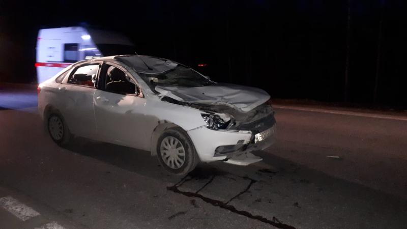 Сотрудниками ГИБДД Свердловской области выясняются обстоятельства ДТП, в котором пострадал несовершеннолетний пассажир