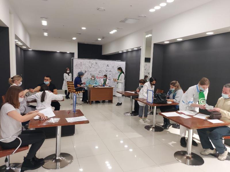 В регионе возобновили работу пункты вакцинации в торговых центрах