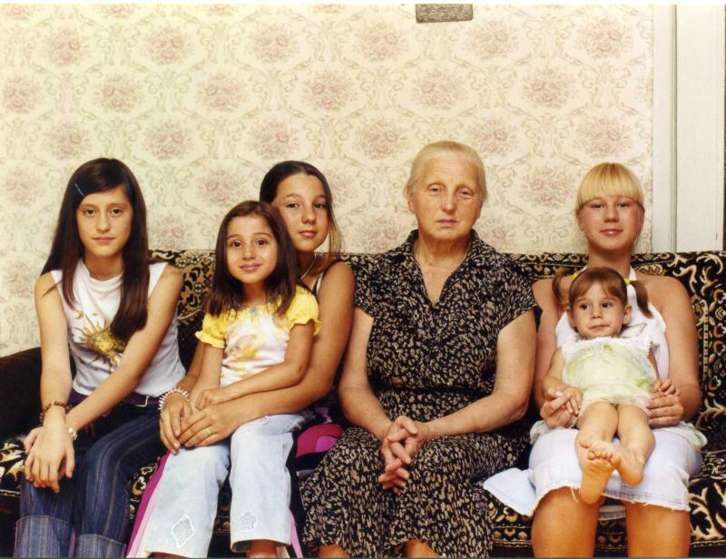 Счастье — это то, что дарит нашей героине семья