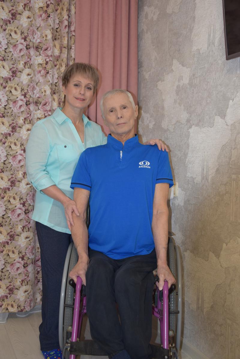 Мир согревает любовь