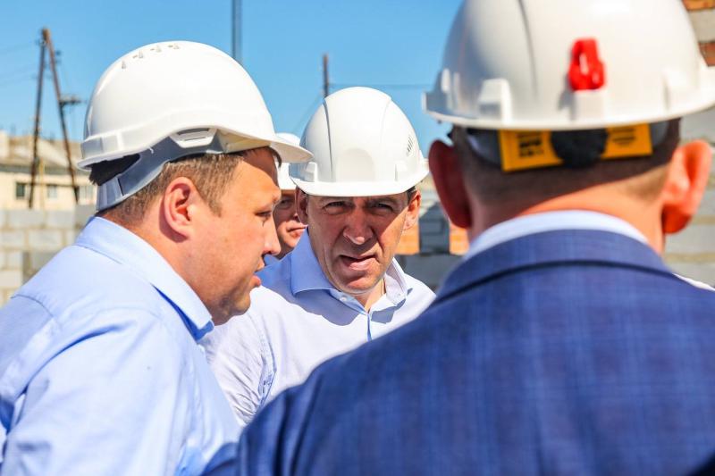 Евгений Куйвашев обсудил с жителями Сосьвы актуальные вопросы восстановления жилья после пожара