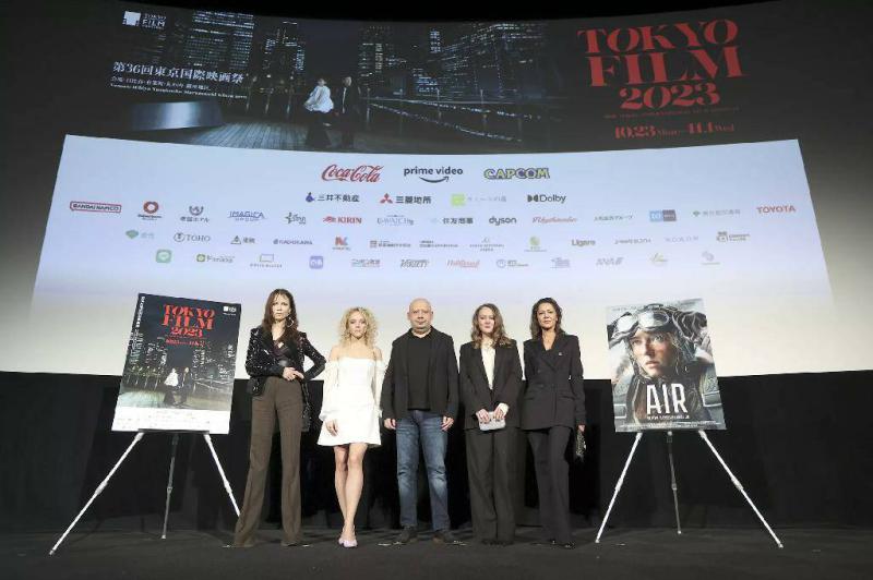 Команда: Воздух!