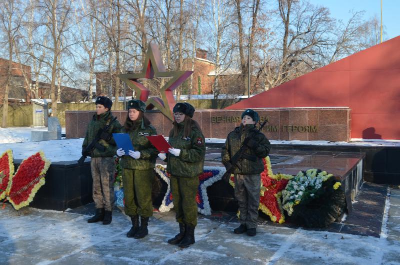 О людях крепче стали