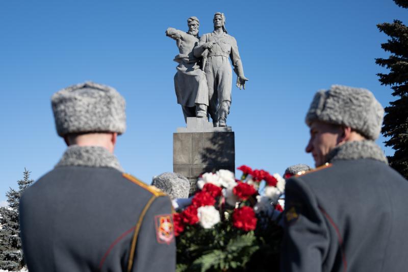 Евгений Куйвашев распорядился о проведении мероприятий по празднованию 80-летия Уральского добровольческого танкового корпуса