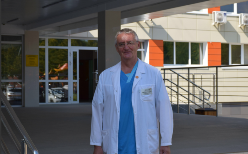 Свердловский врач-невролог дал советы родителям будущих первоклассников о подготовке детей к школе