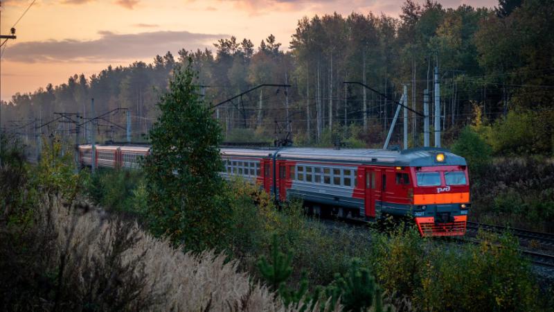 Расписание ряда пригородных поездов на нижнетагильском направлении временно изменится в октябре и ноябре