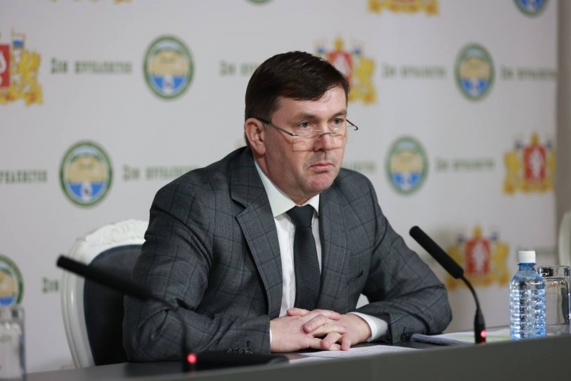 Без пожаров, но с рабочими кадрами, беспилотниками и яйцами