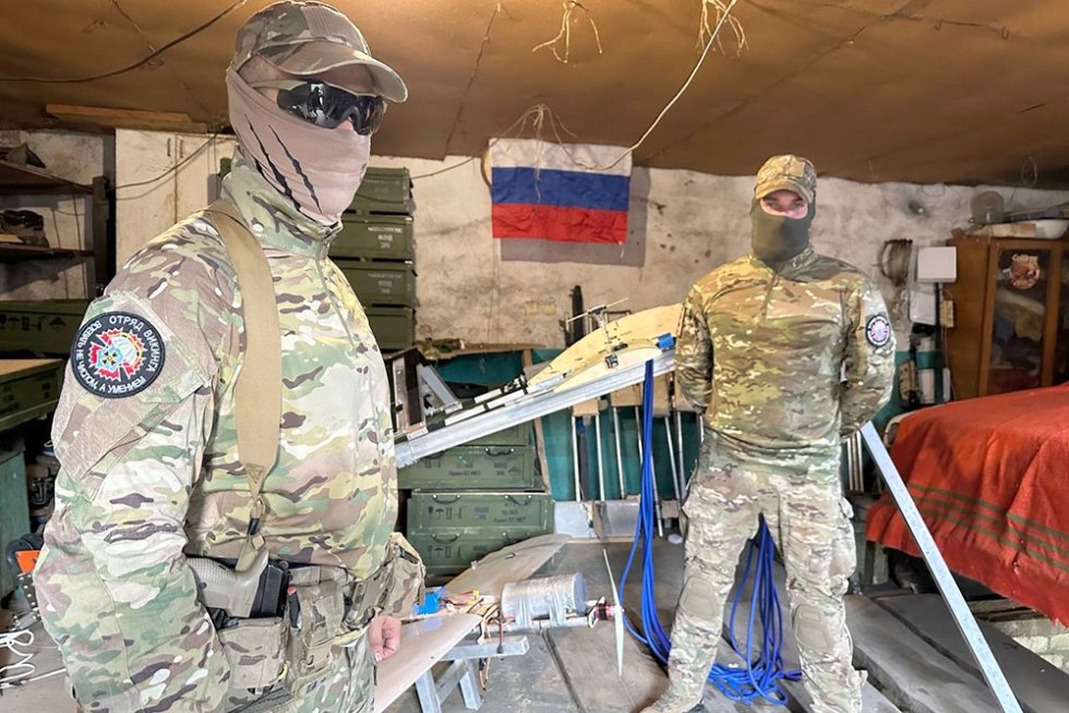 Гении из гаража: «Гиперболоид инженера Гарина? Не вопрос!»